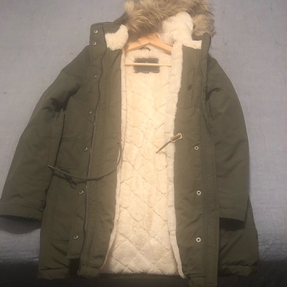 American Eagle Outfitters Jackets & Blazers - American Eagle Olive Green Parka
